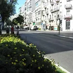 Sunny Orange Garden In Apartamento